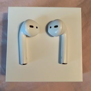 Broken Airpods